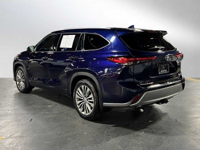 2020 Toyota Highlander Hybrid Platinum