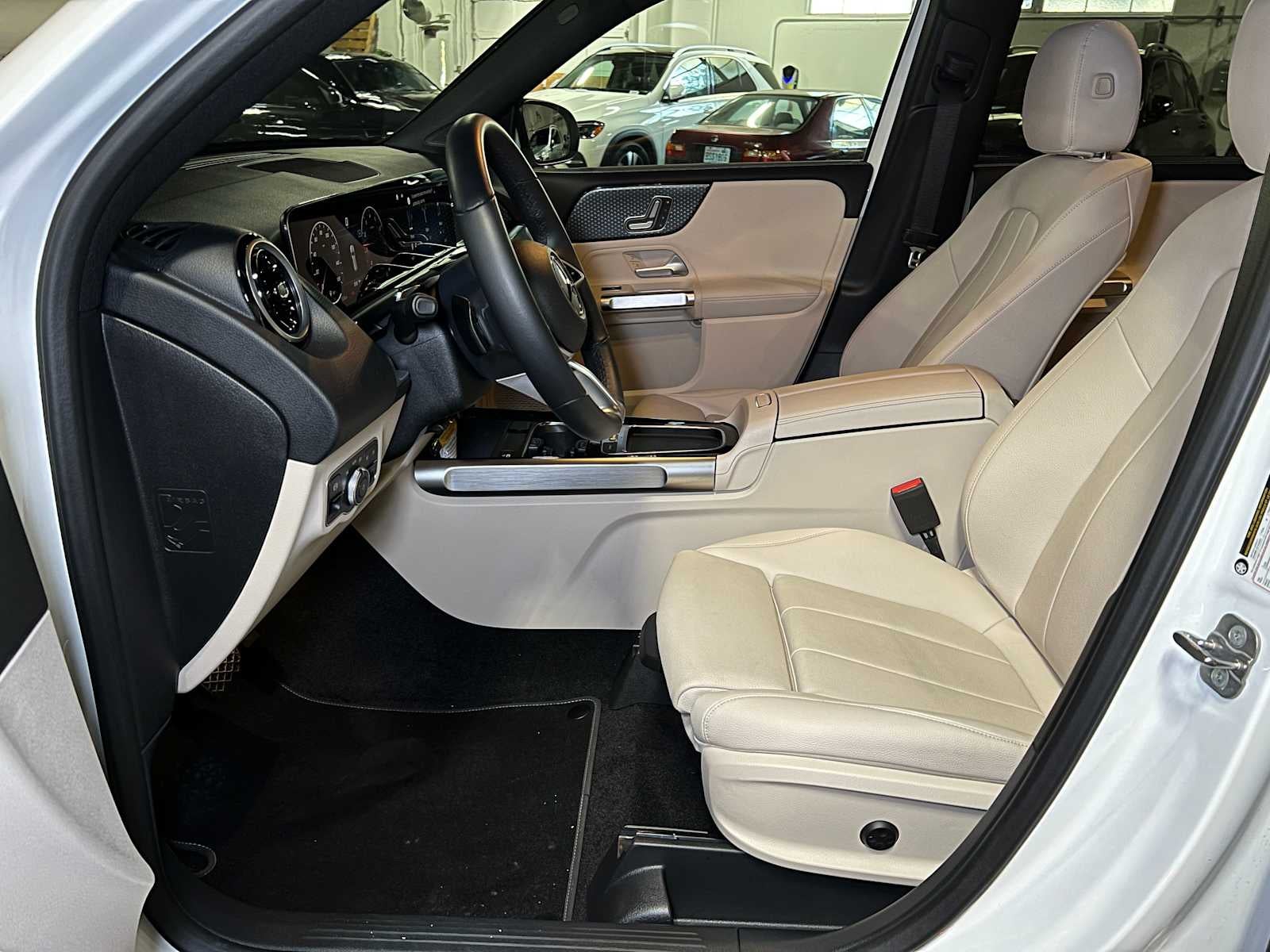 2025 Mercedes-Benz GLB GLB 250