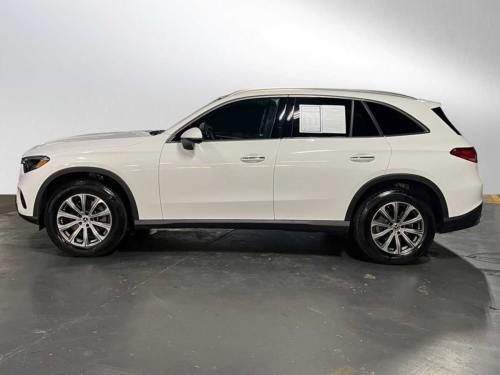 2025 Mercedes-Benz GLC GLC 300