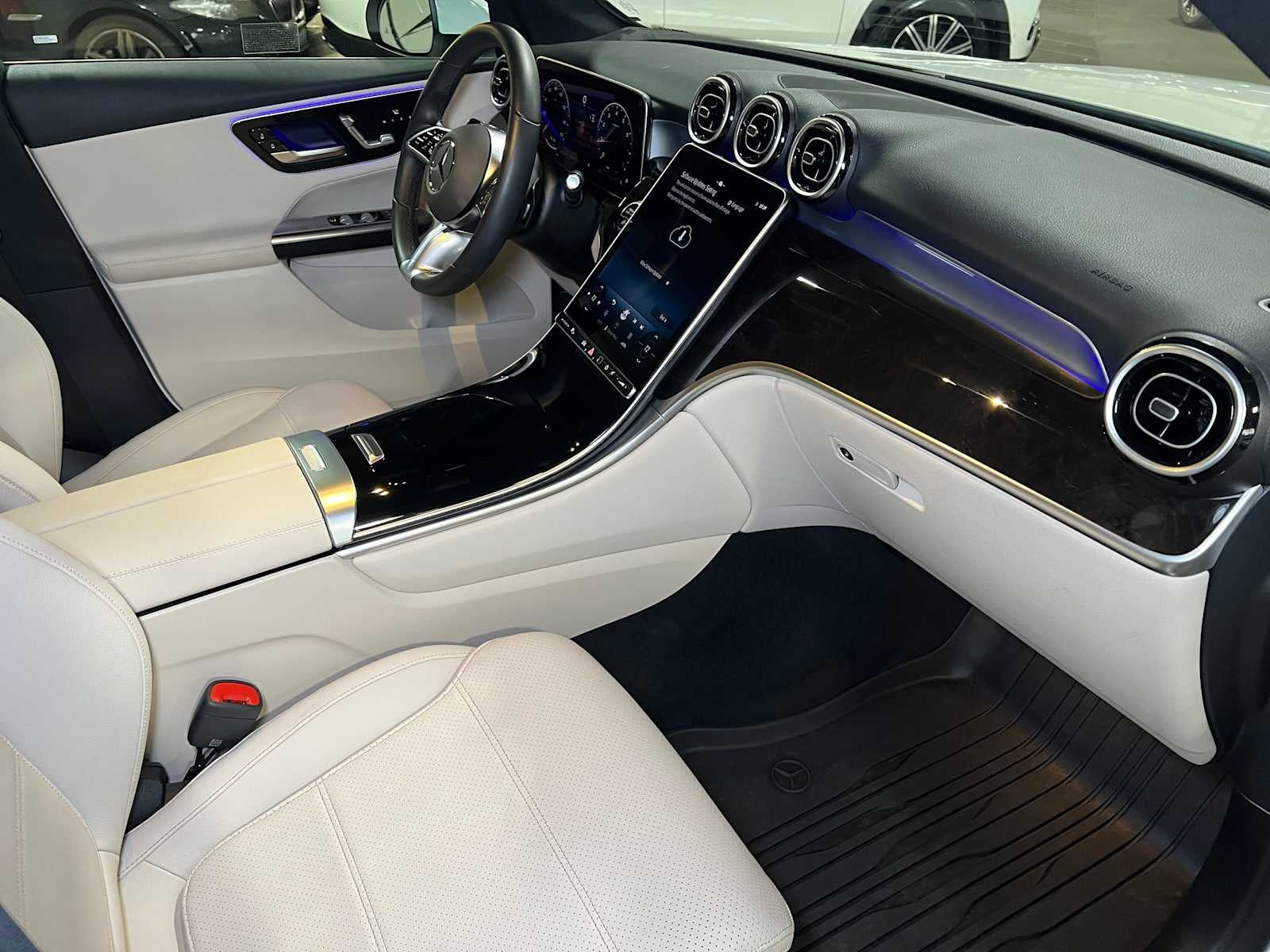 2025 Mercedes-Benz GLC GLC 300