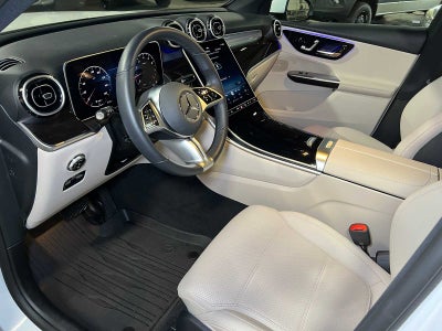 2025 Mercedes-Benz GLC GLC 300