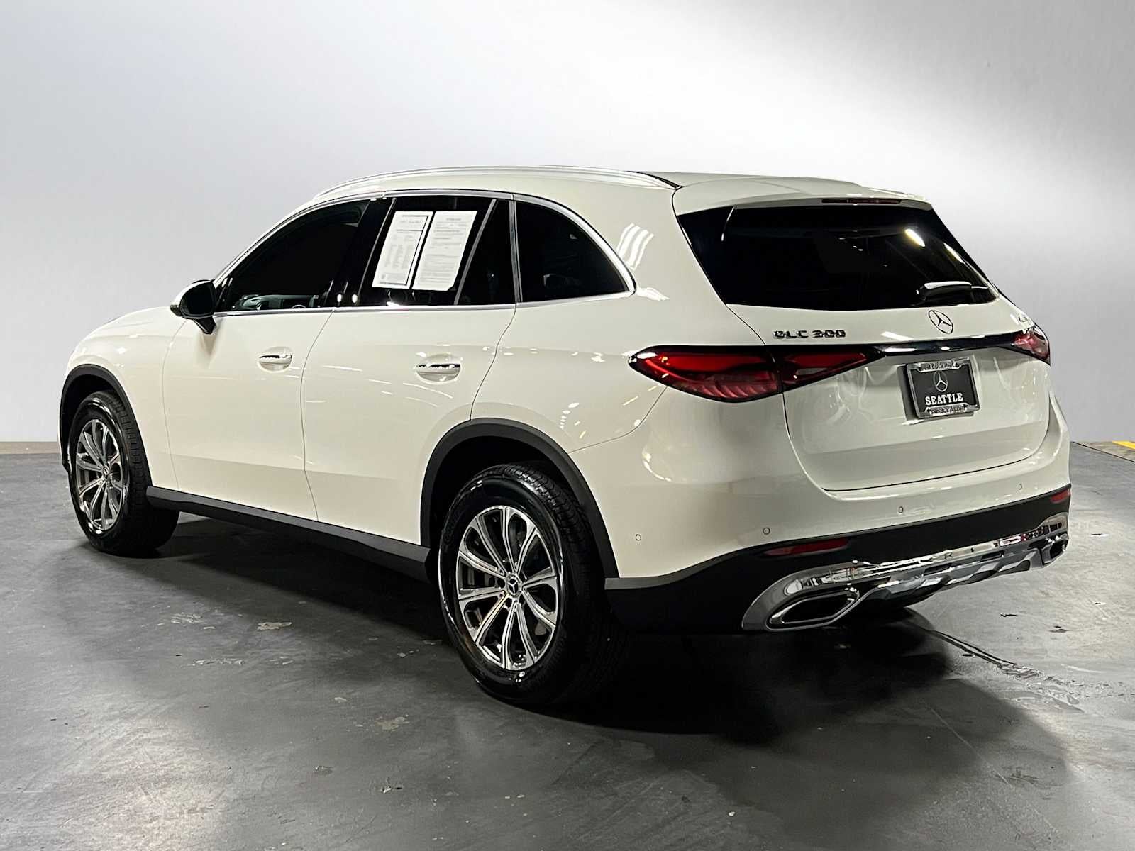 2025 Mercedes-Benz GLC GLC 300