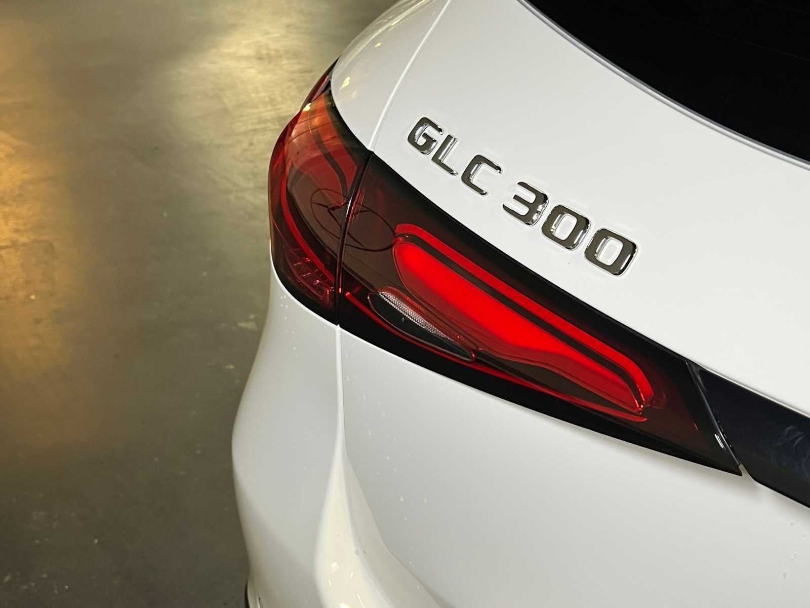 2025 Mercedes-Benz GLC GLC 300