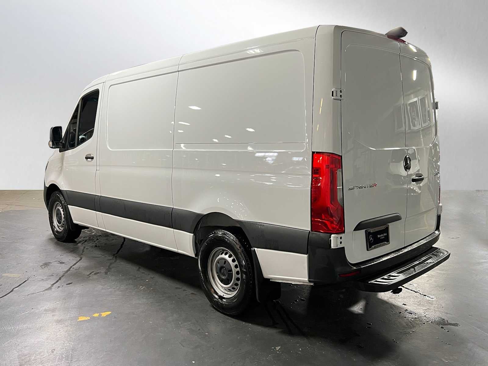 2025 Mercedes-Benz Sprinter 2500 Standard Roof I4 Diesel 144" RWD