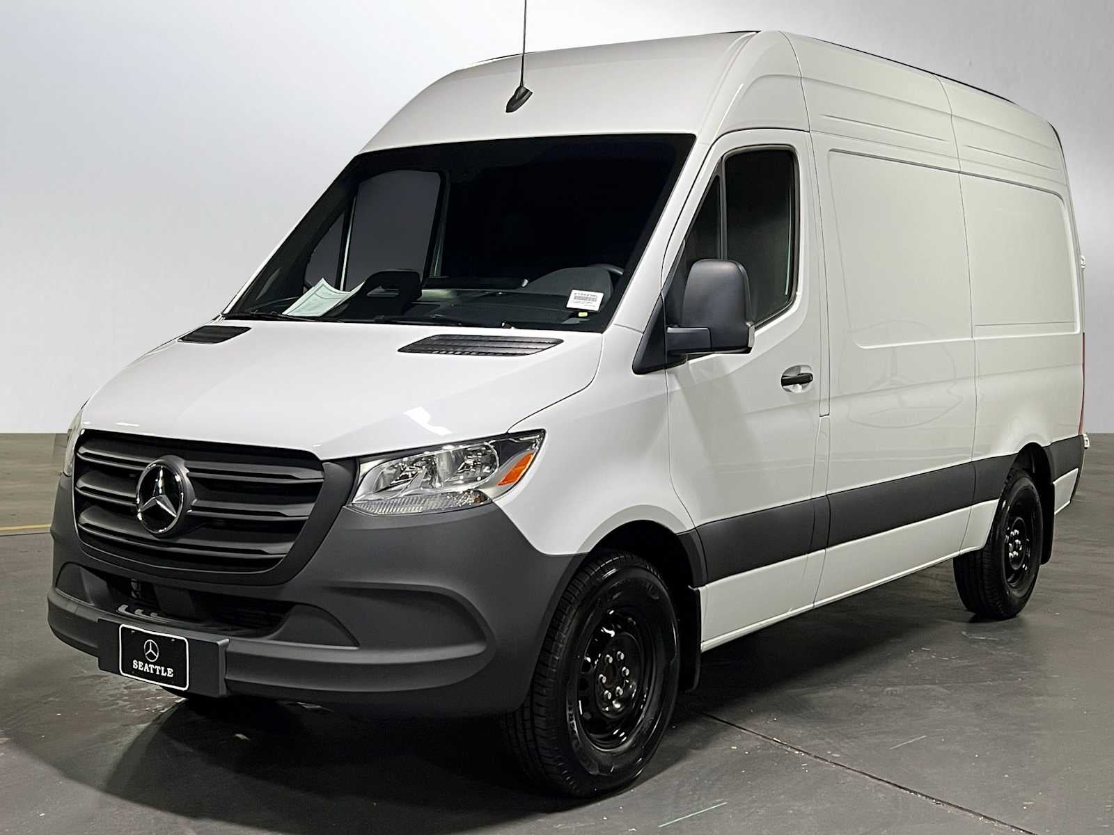 2025 Mercedes-Benz Sprinter 2500 Standard Roof I4 Diesel 144" RWD