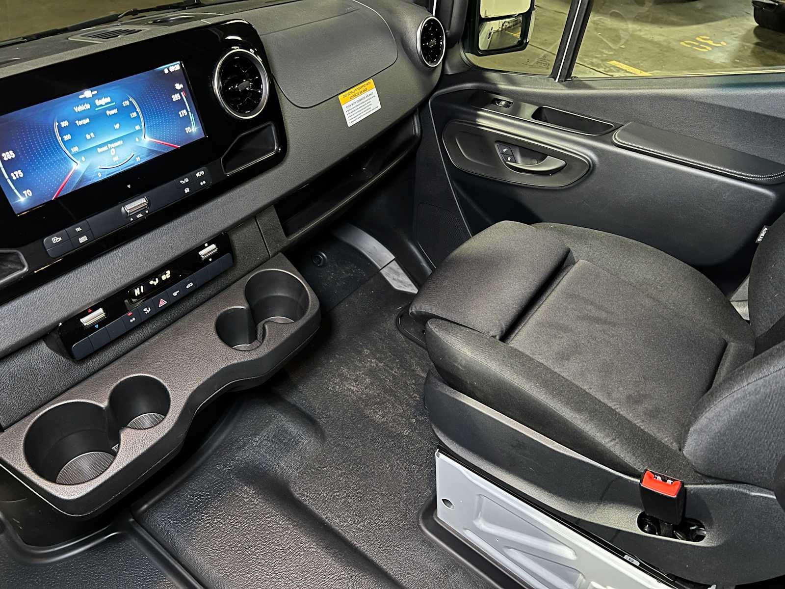 2025 Mercedes-Benz Sprinter 2500 Standard Roof I4 Diesel 144" RWD