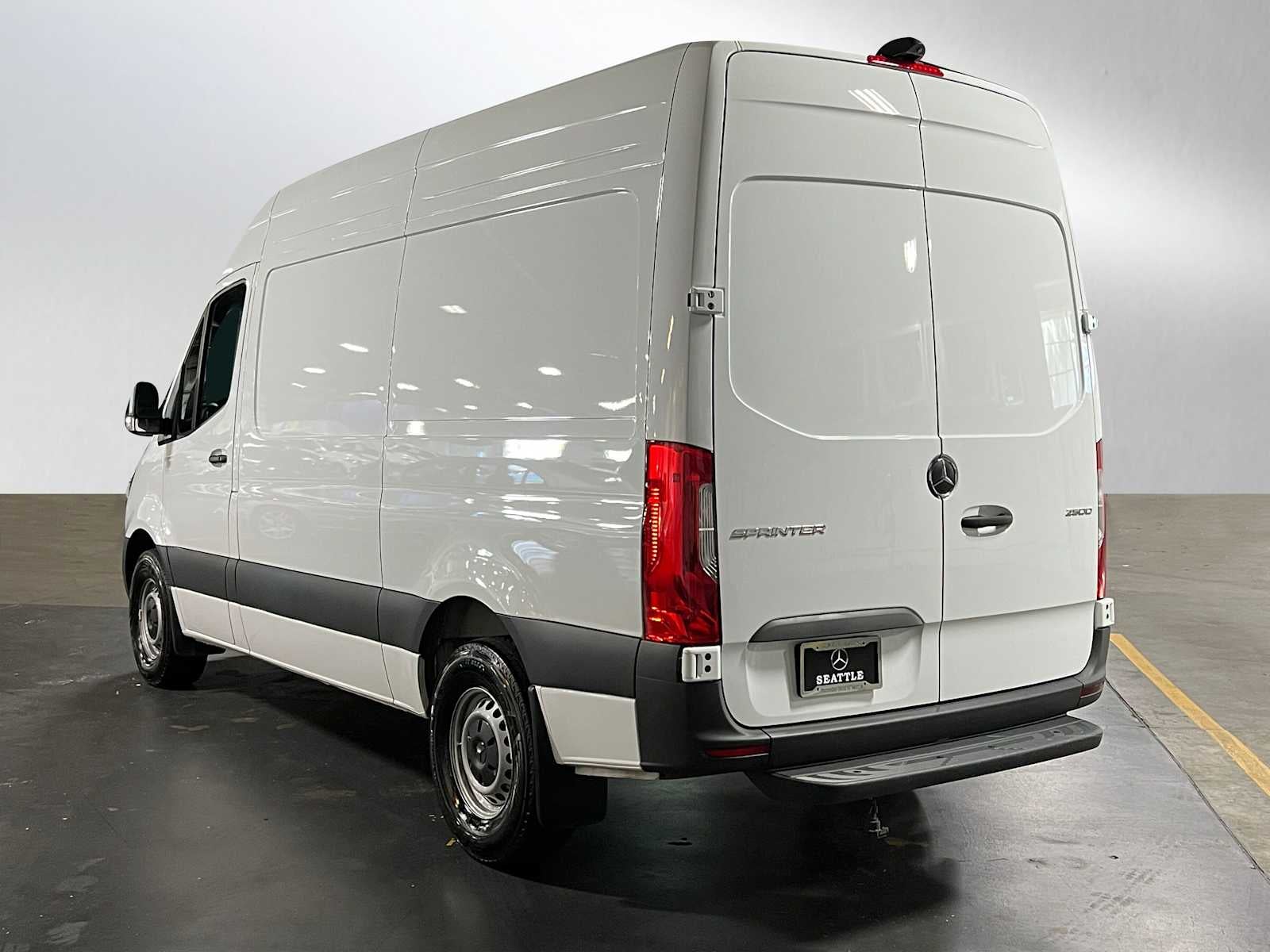 2025 Mercedes-Benz Sprinter 2500 Standard Roof I4 Diesel 144" RWD