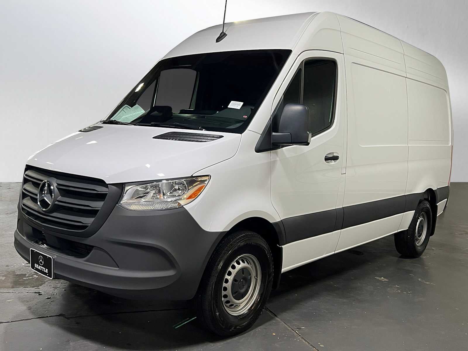 2025 Mercedes-Benz Sprinter 2500 Standard Roof I4 Diesel 144" RWD