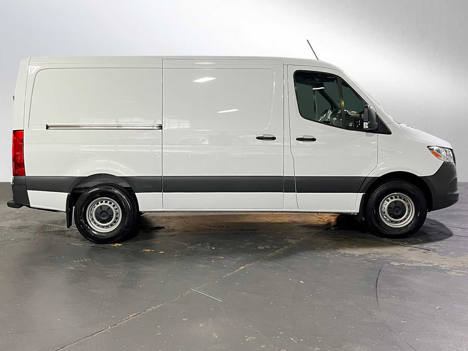 2025 Mercedes-Benz Sprinter 2500 Standard Roof I4 Diesel 144" RWD