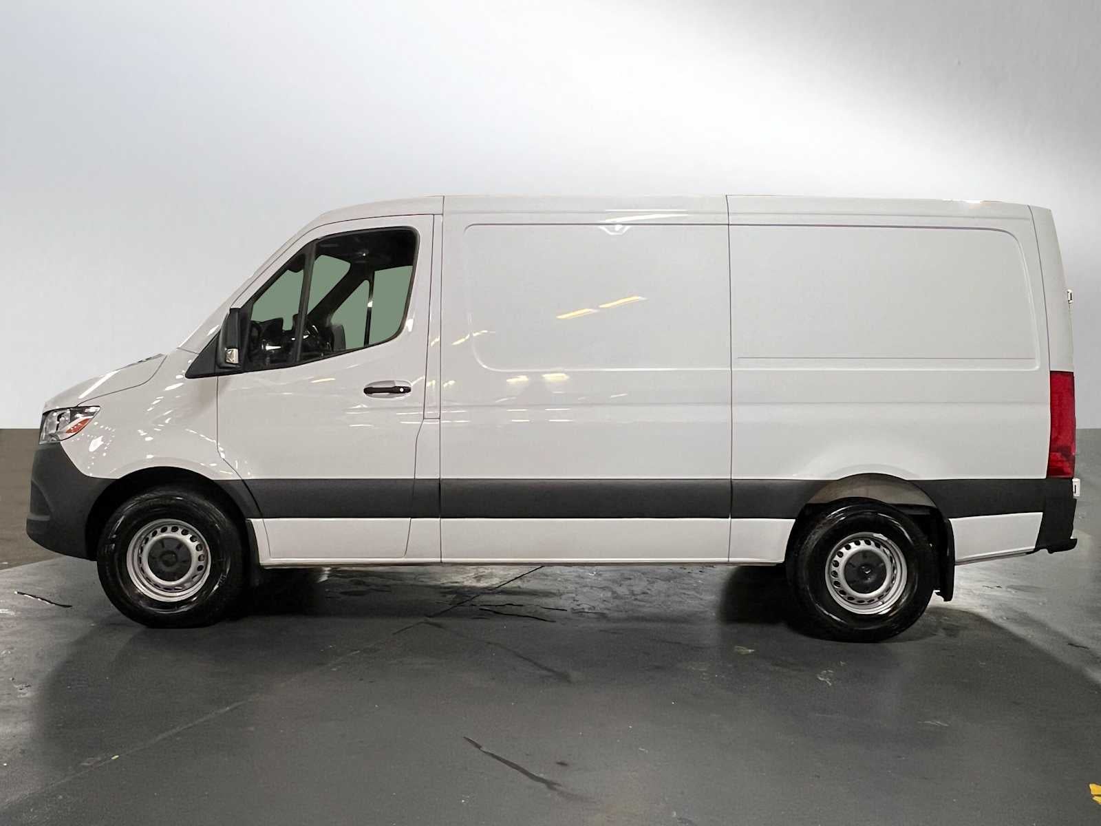 2025 Mercedes-Benz Sprinter 2500 Standard Roof I4 Diesel 144" RWD