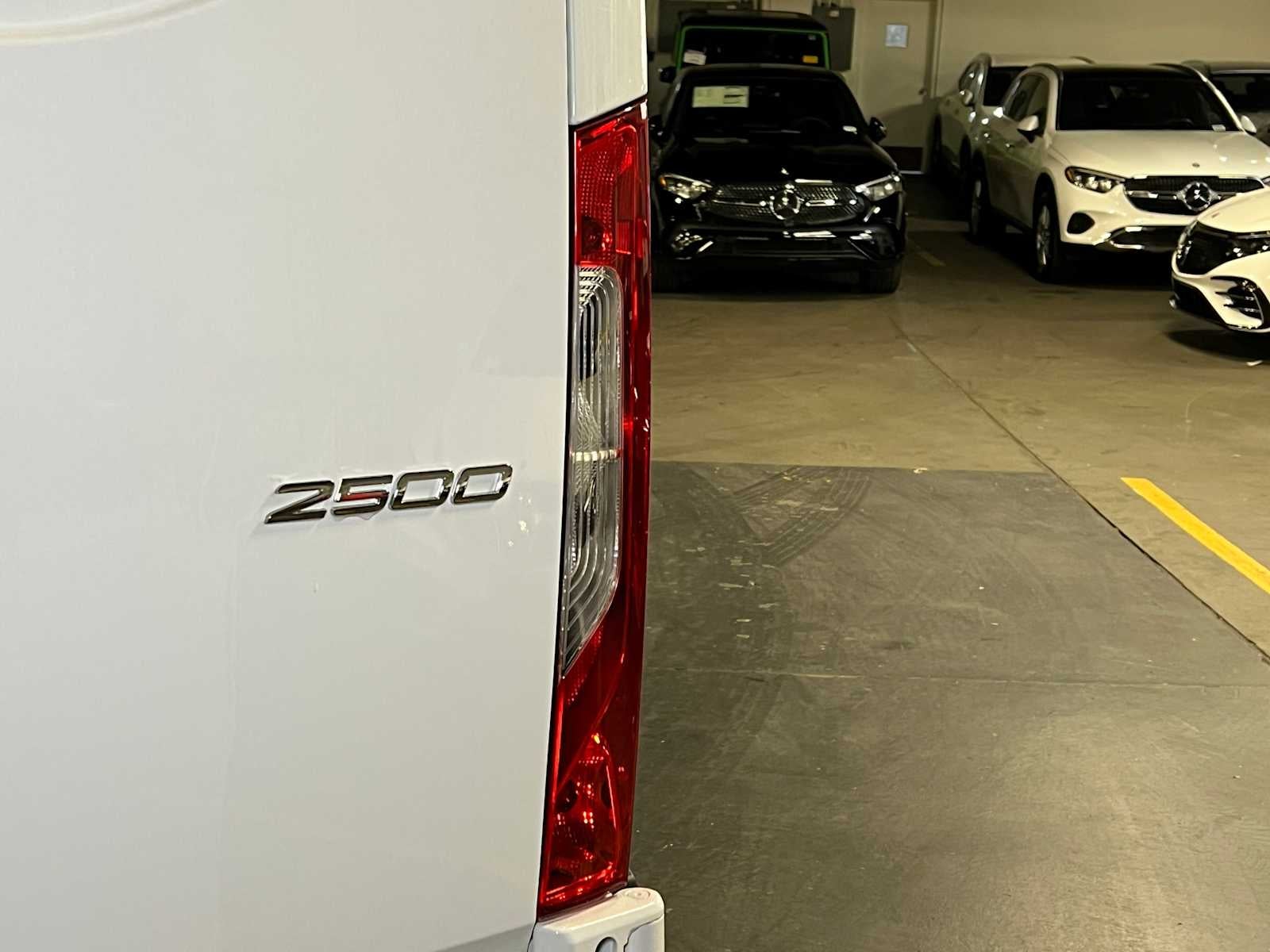 2025 Mercedes-Benz Sprinter 2500 Standard Roof I4 Diesel 144" RWD