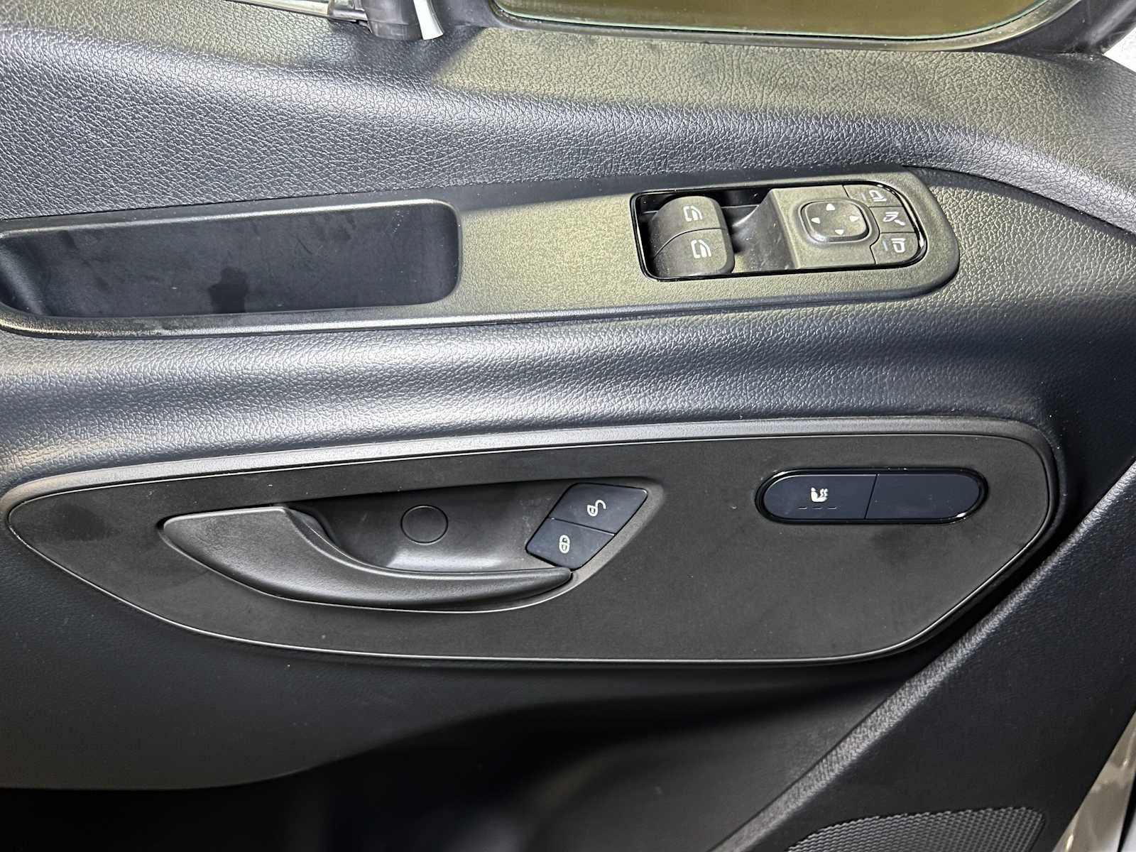 2025 Mercedes-Benz Sprinter 2500 Standard Roof I4 Diesel HO 144" RWD