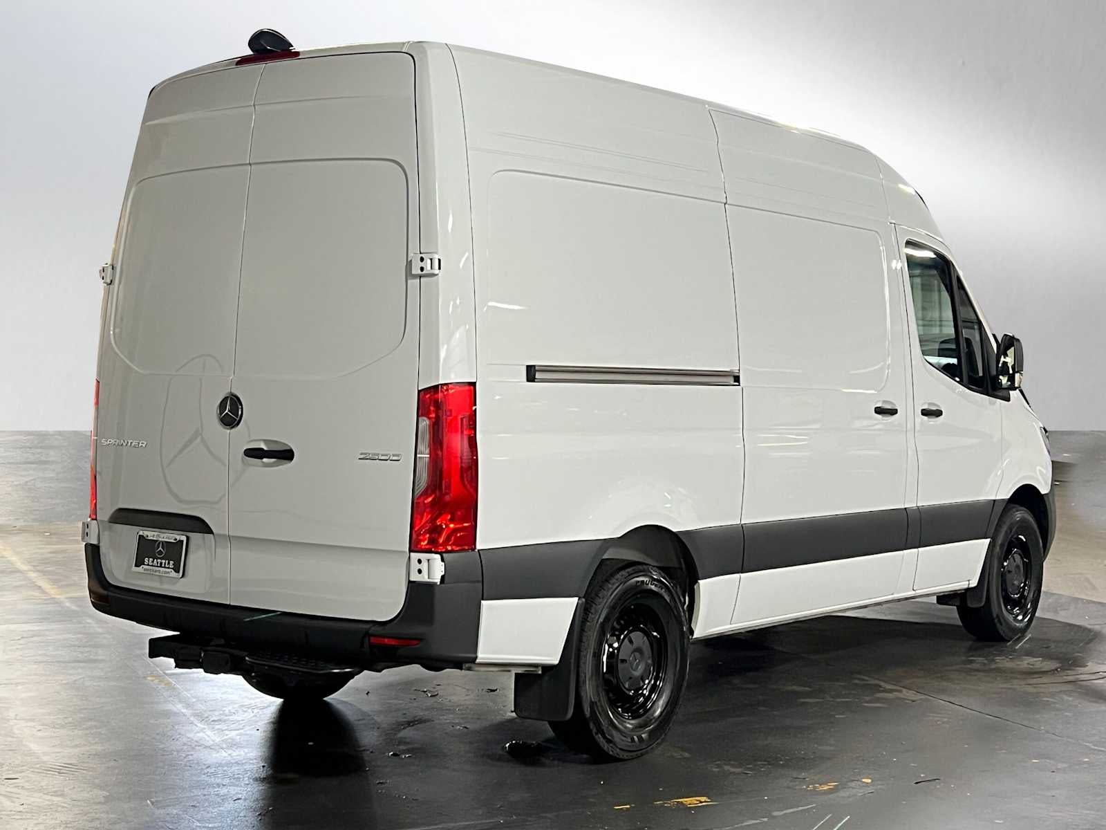 2025 Mercedes-Benz Sprinter 2500 Standard Roof I4 Diesel HO 144" RWD