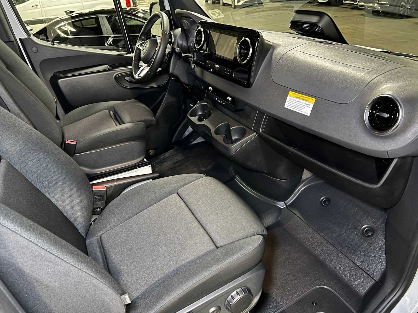 2025 Mercedes-Benz Sprinter 2500 Standard Roof I4 Diesel HO 144" RWD