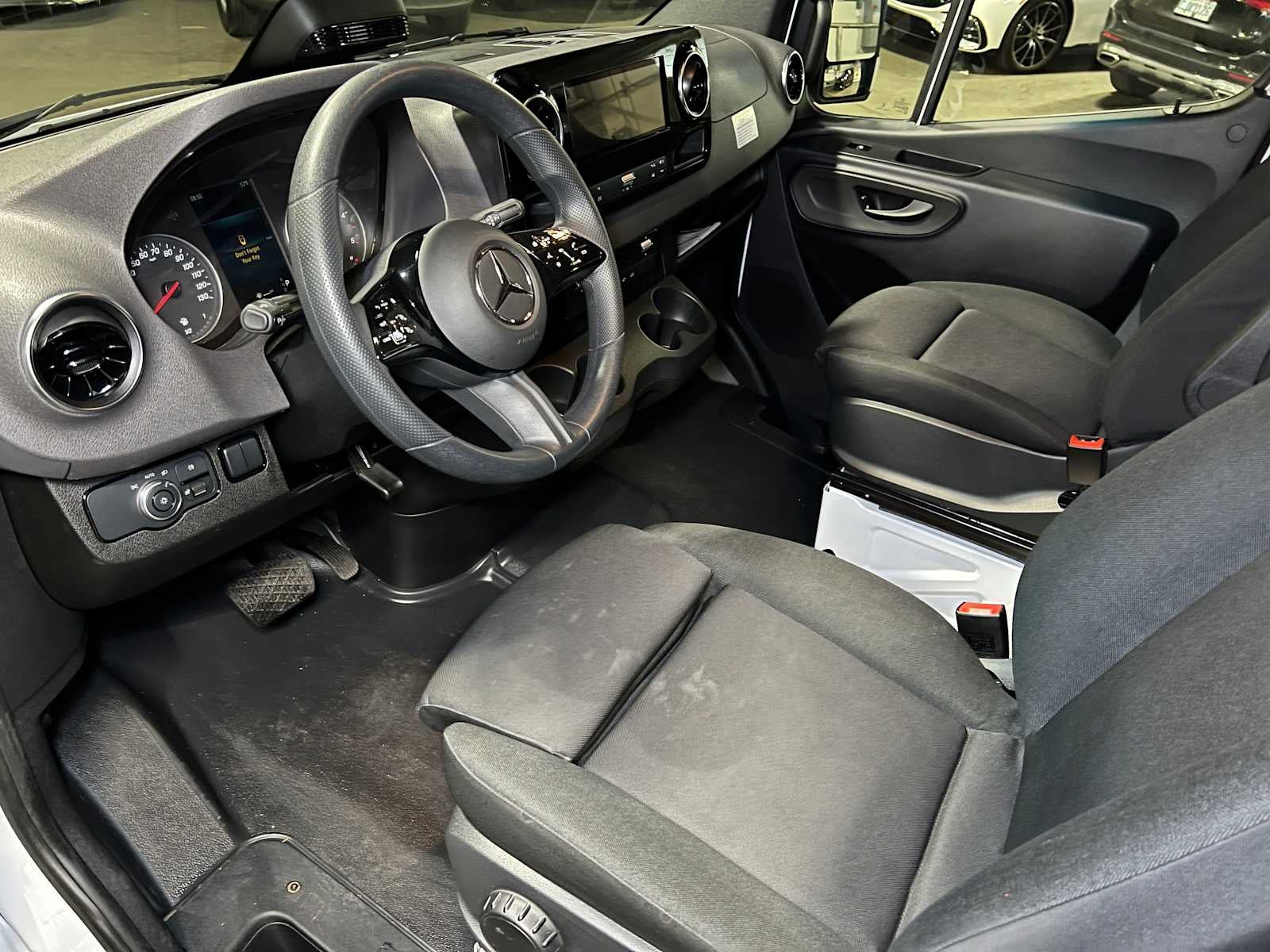 2025 Mercedes-Benz Sprinter 2500 High Roof I4 Diesel HO 170" RWD