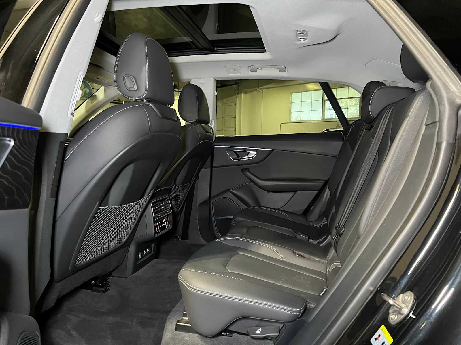 2022 Audi Q8 Premium Plus