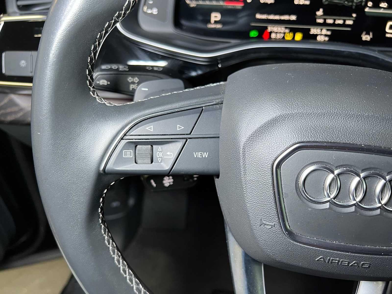 2022 Audi Q8 Premium Plus