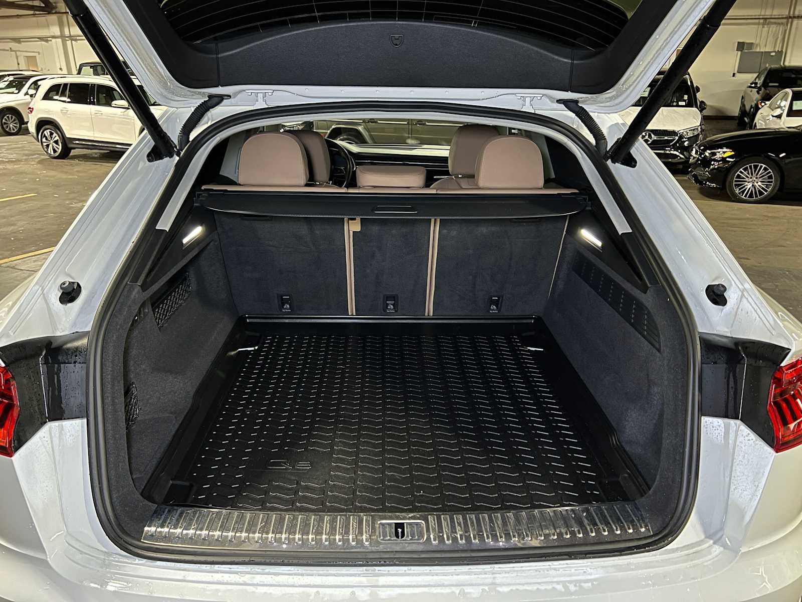 2022 Audi Q8 Prestige