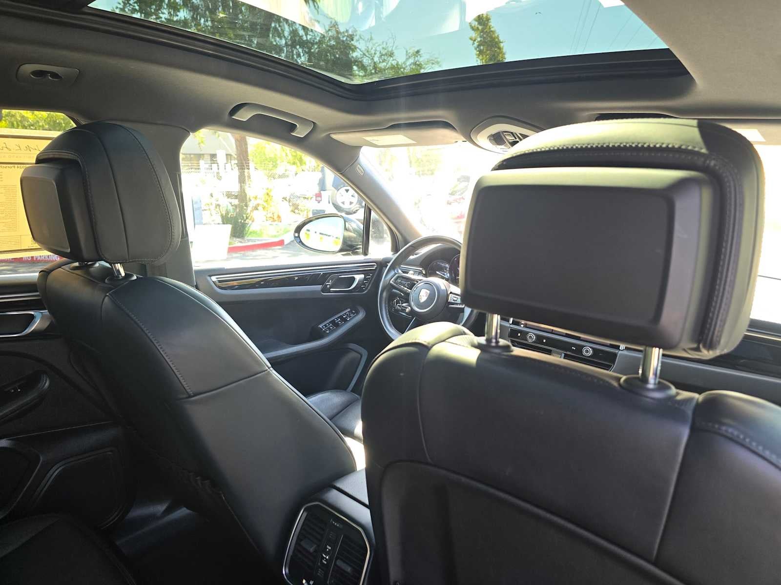 2024 Porsche Macan AWD