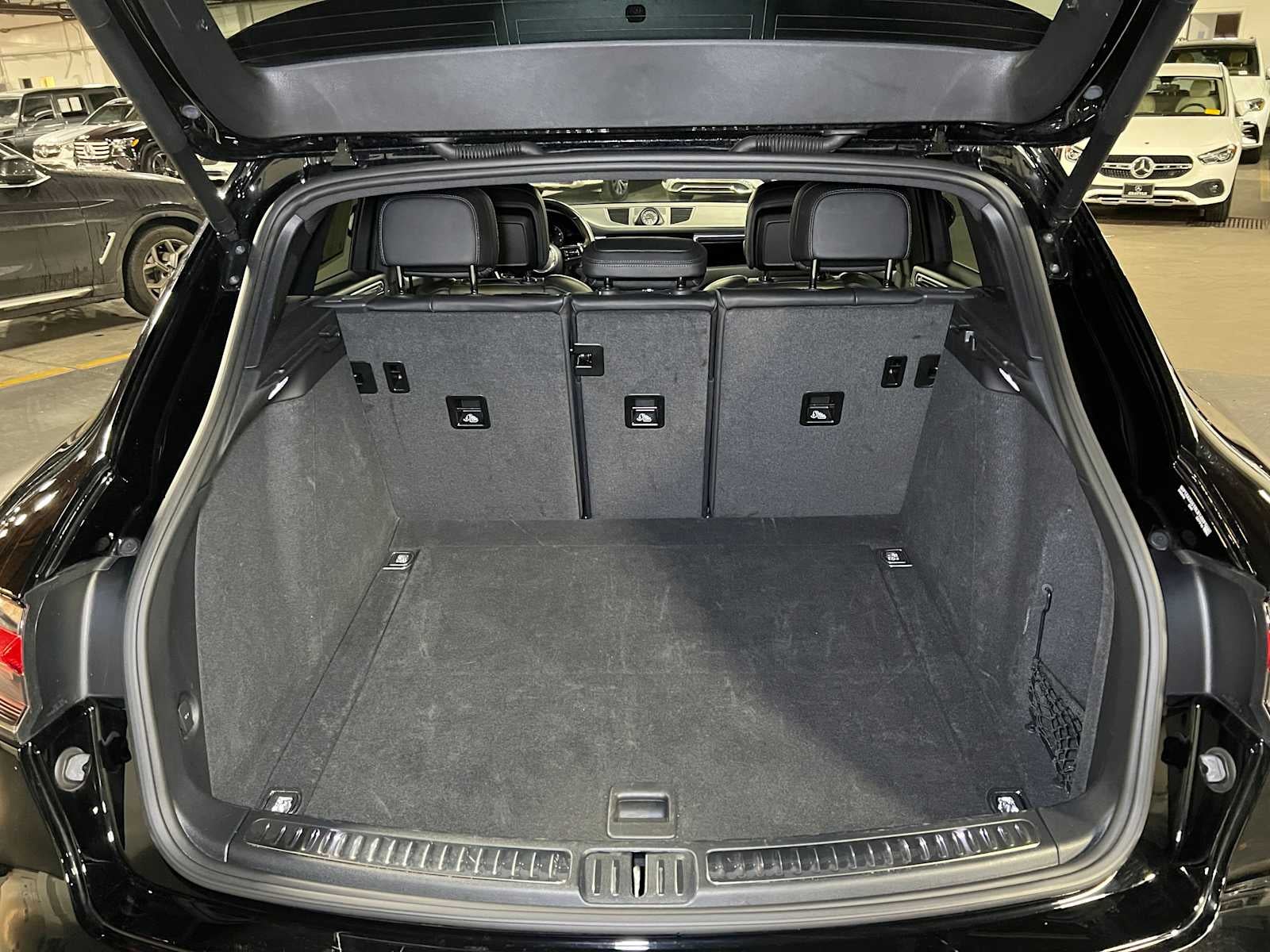 2024 Porsche Macan AWD