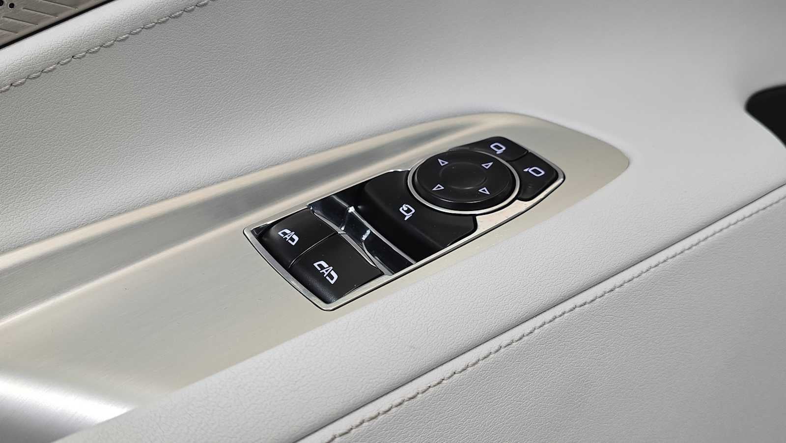 2023 Chevrolet Corvette 2LT