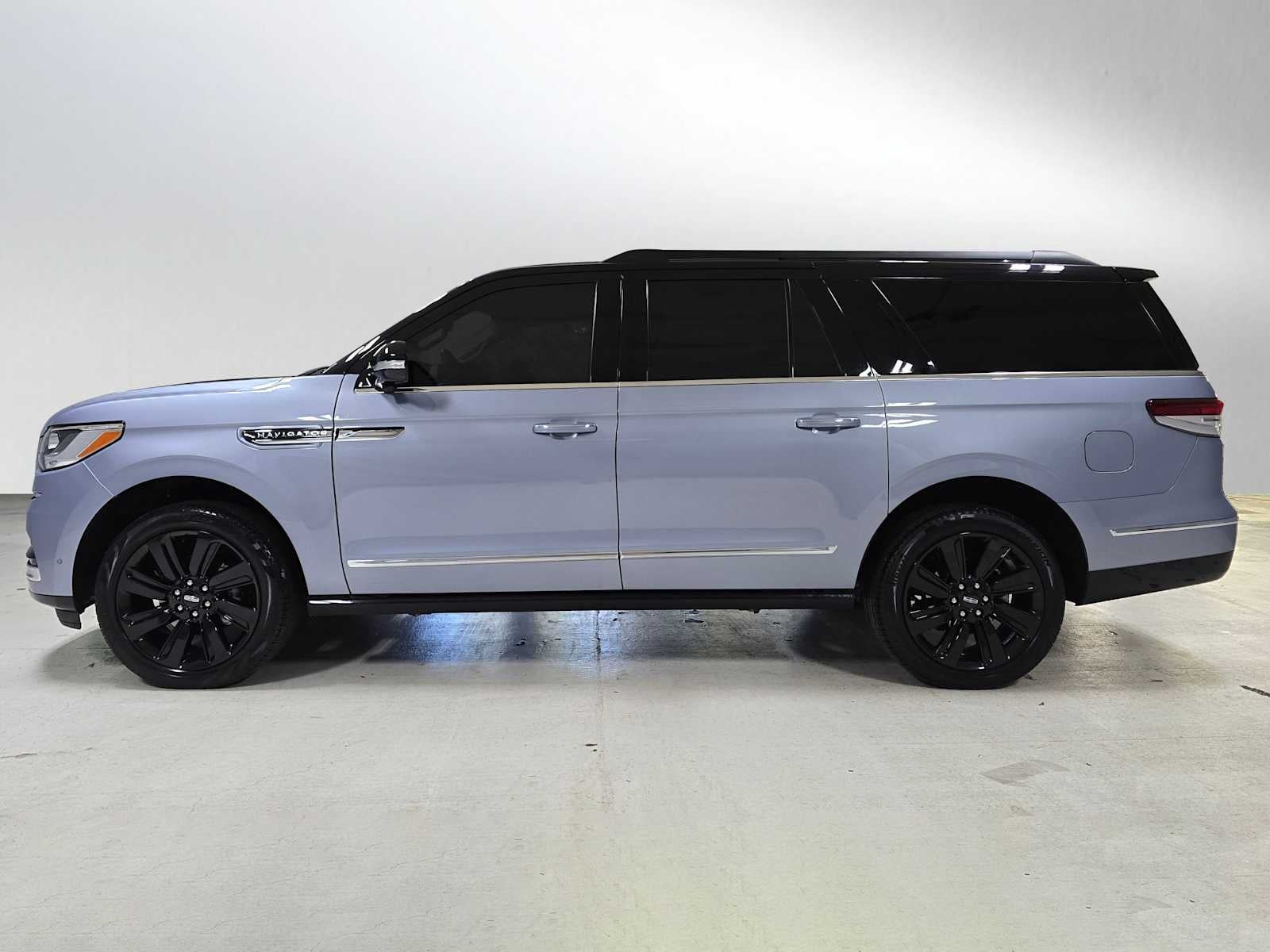 2024 Lincoln Navigator L Black Label