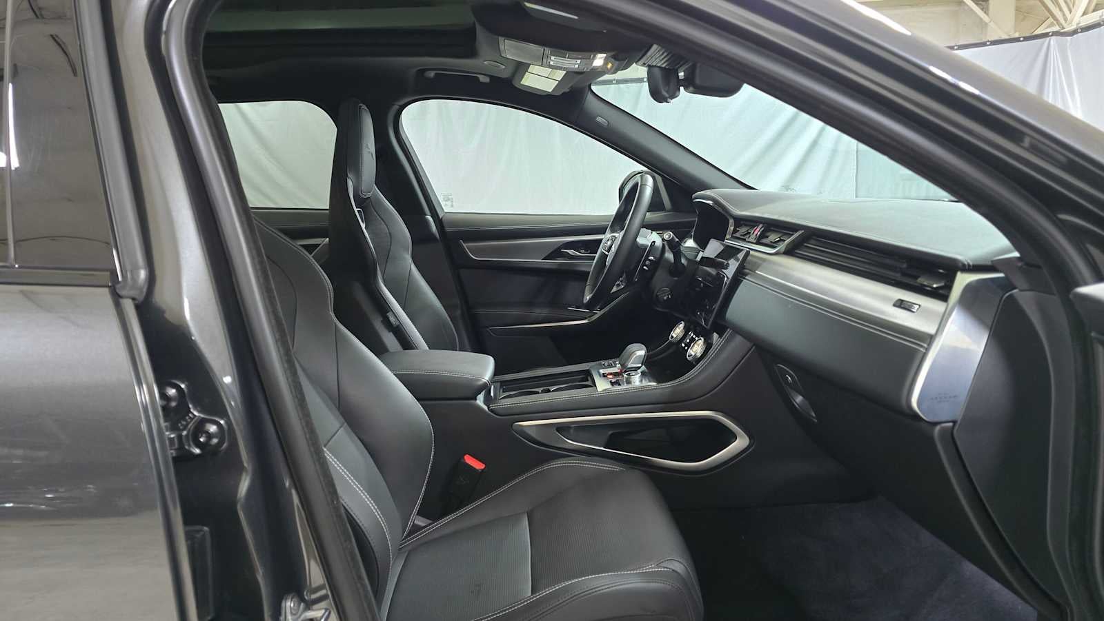 2023 Jaguar F-PACE R-Dynamic S