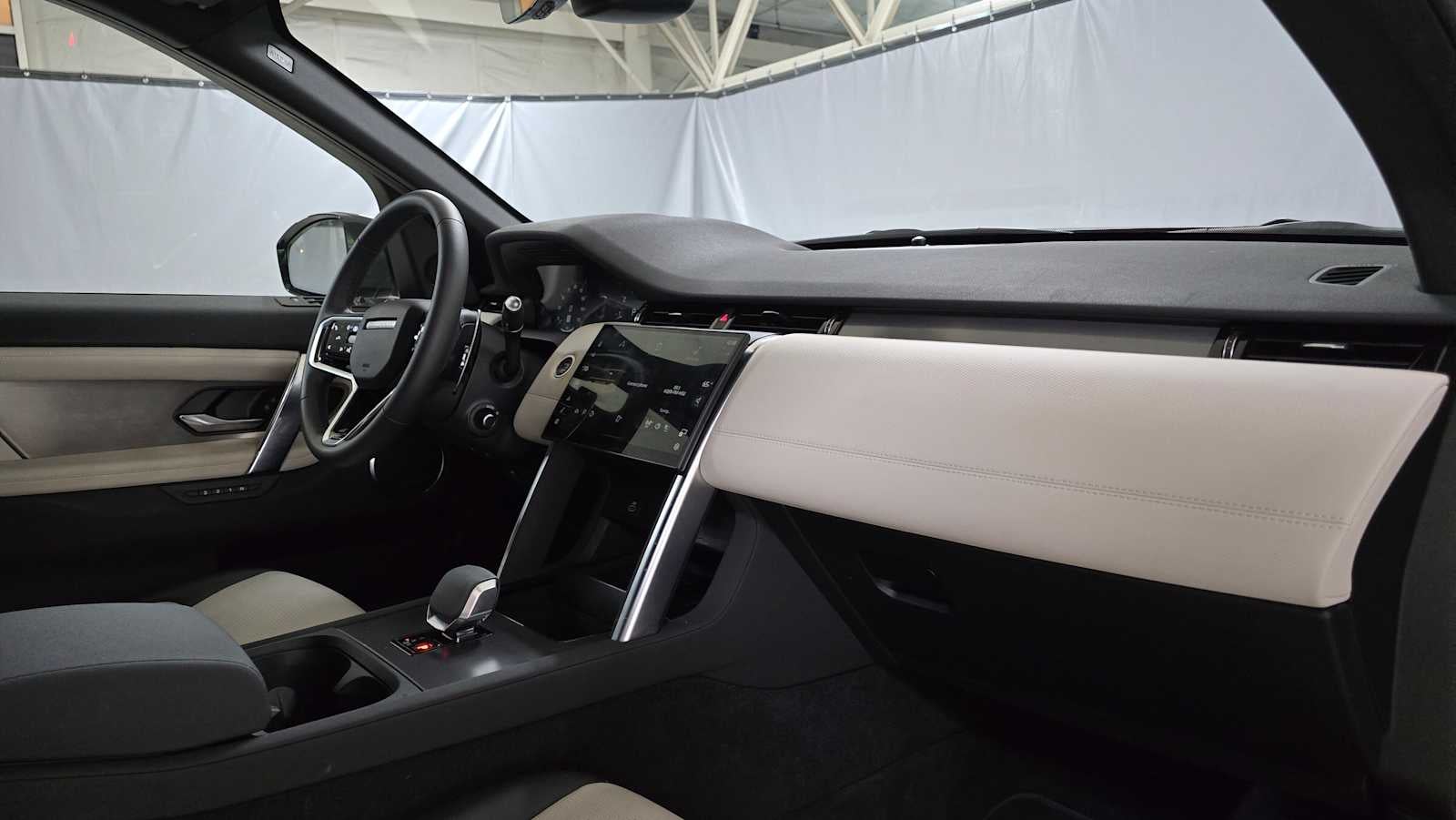 2024 Land Rover Discovery Sport Dynamic SE