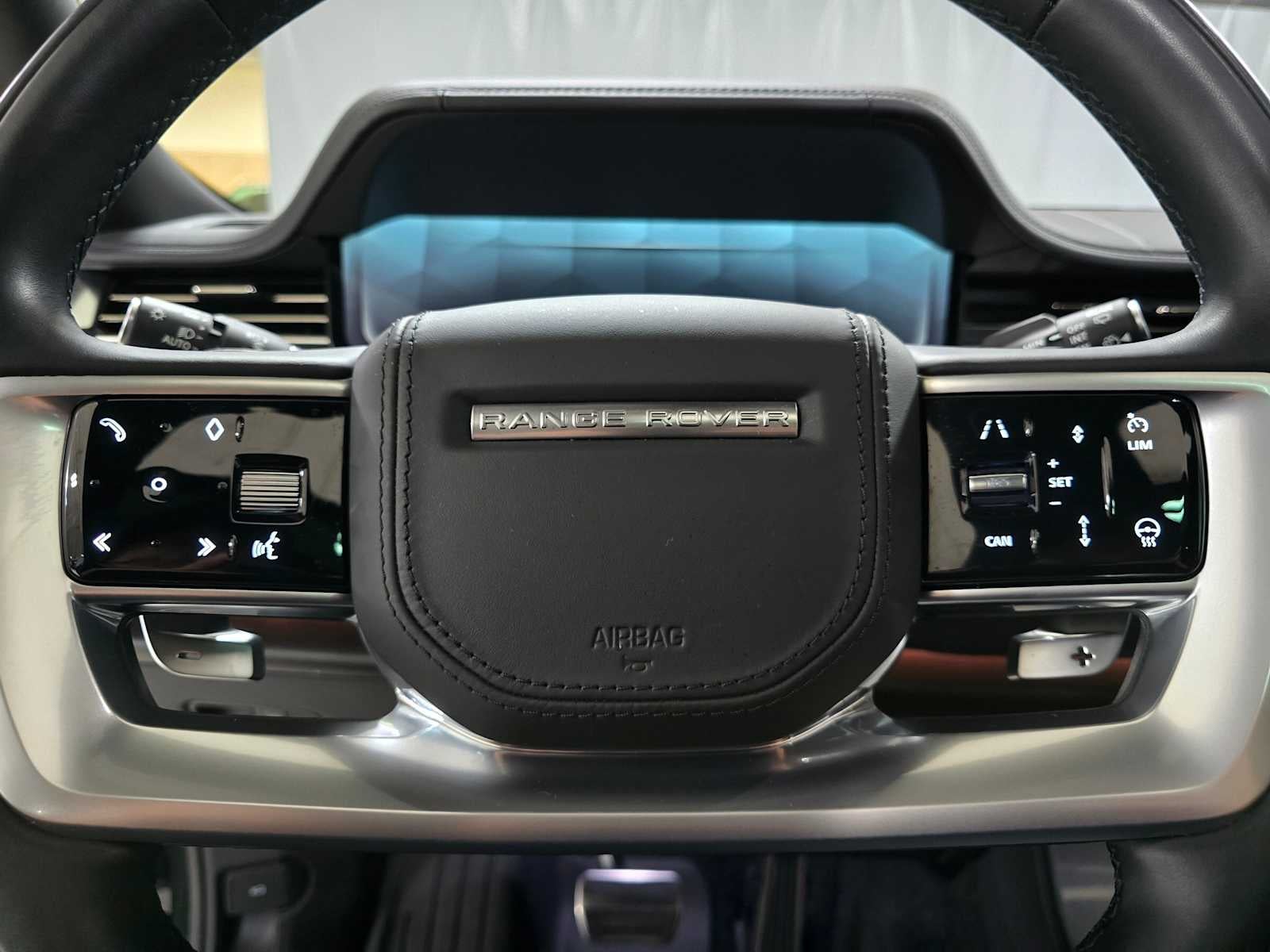 2023 Land Rover Range Rover SV