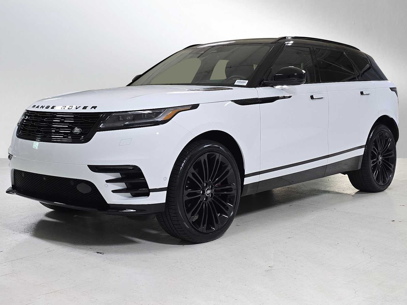 2024 Land Rover Range Rover Velar Dynamic SE