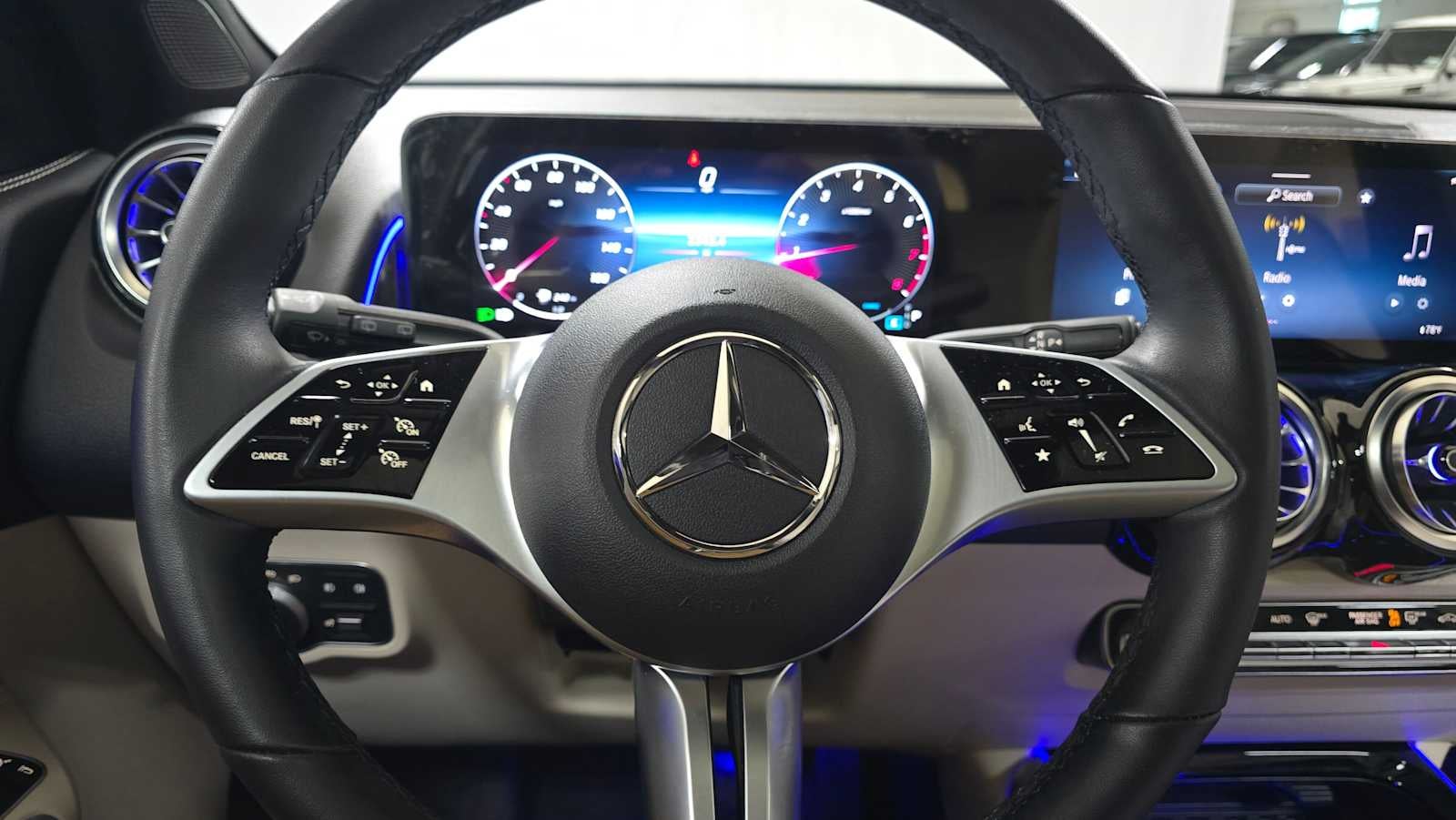 2025 Mercedes-Benz GLB GLB 250