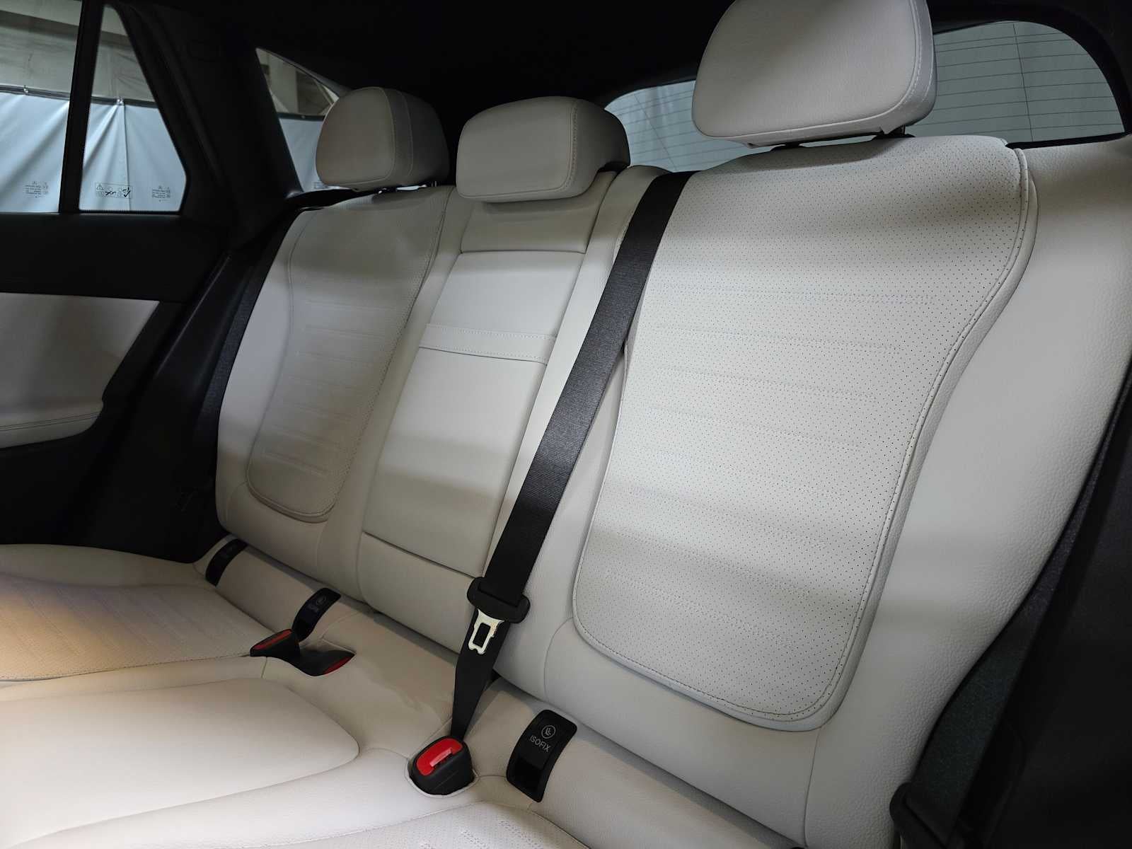 2025 Mercedes-Benz GLC GLC 300