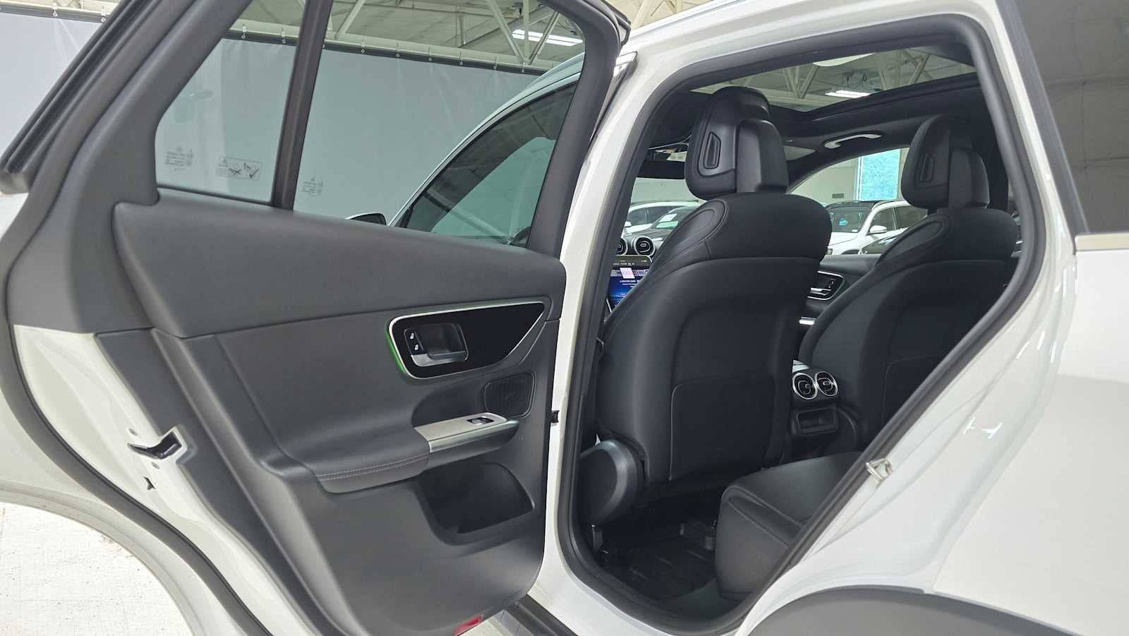 2025 Mercedes-Benz GLC GLC 300