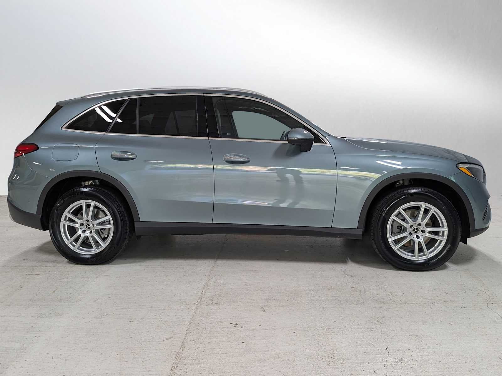 2025 Mercedes-Benz GLC GLC 300