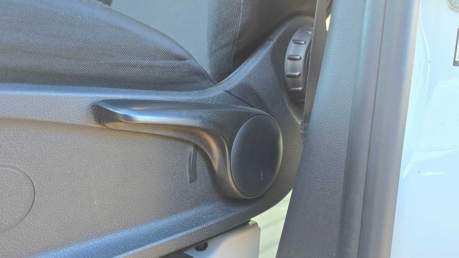 2025 Mercedes-Benz Sprinter 2500 Standard Roof I4 Diesel 144" RWD