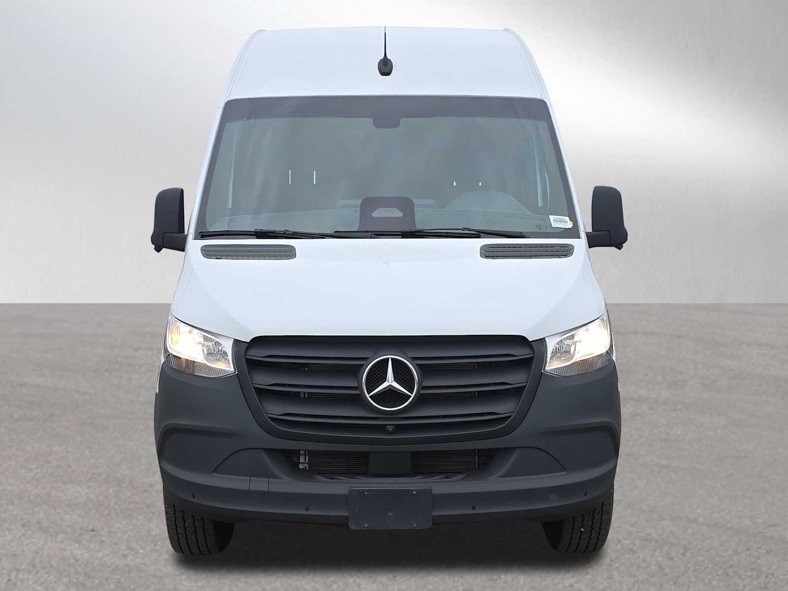 2025 Mercedes-Benz Sprinter 2500 Standard Roof I4 Diesel 144" RWD