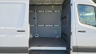 2025 Mercedes-Benz Sprinter 2500 Standard Roof I4 Diesel 144" RWD