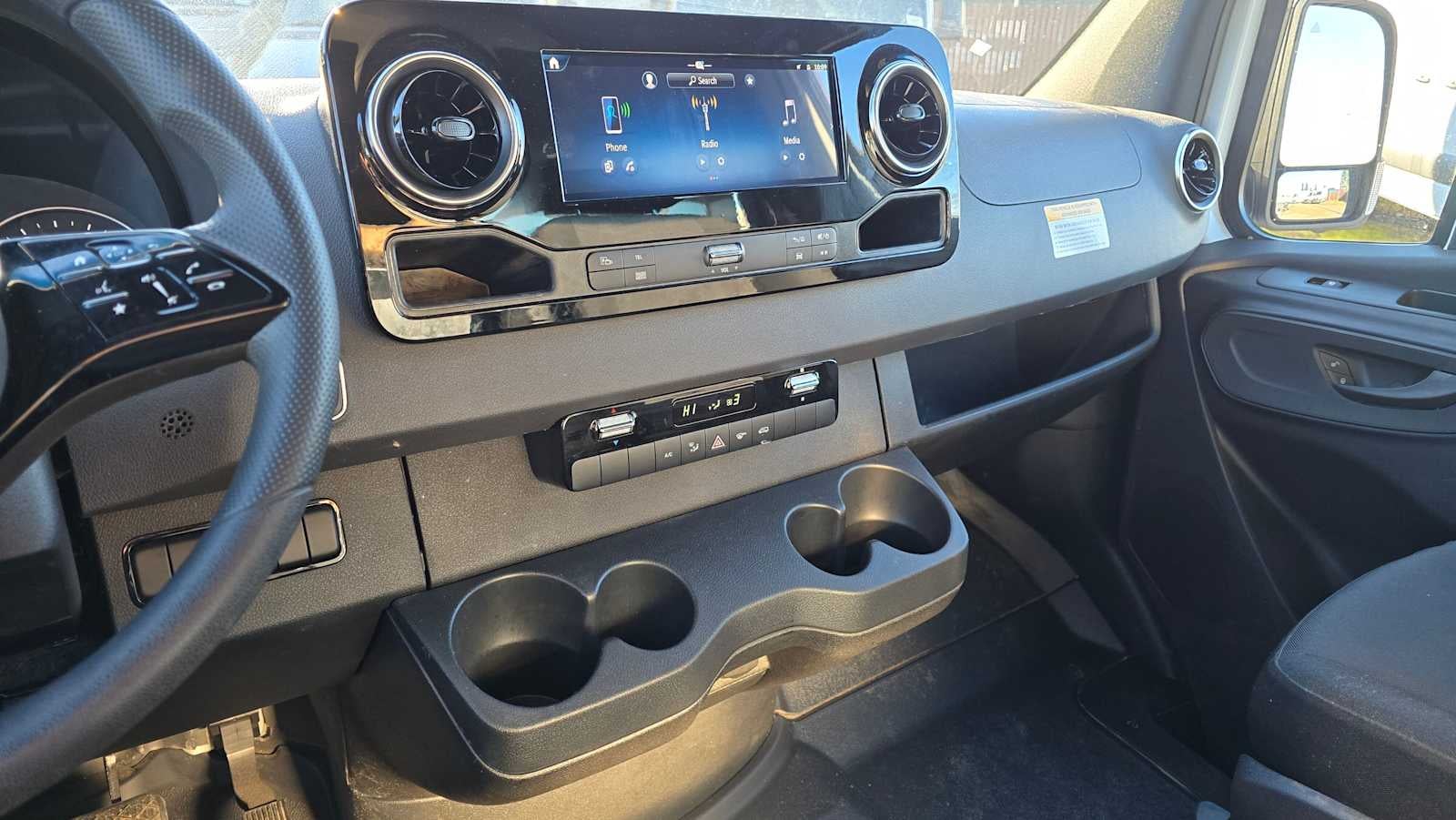 2025 Mercedes-Benz Sprinter 2500 High Roof I4 Diesel 170" RWD