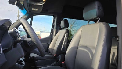 2025 Mercedes-Benz Sprinter 2500 Standard Roof I4 Diesel 144" RWD