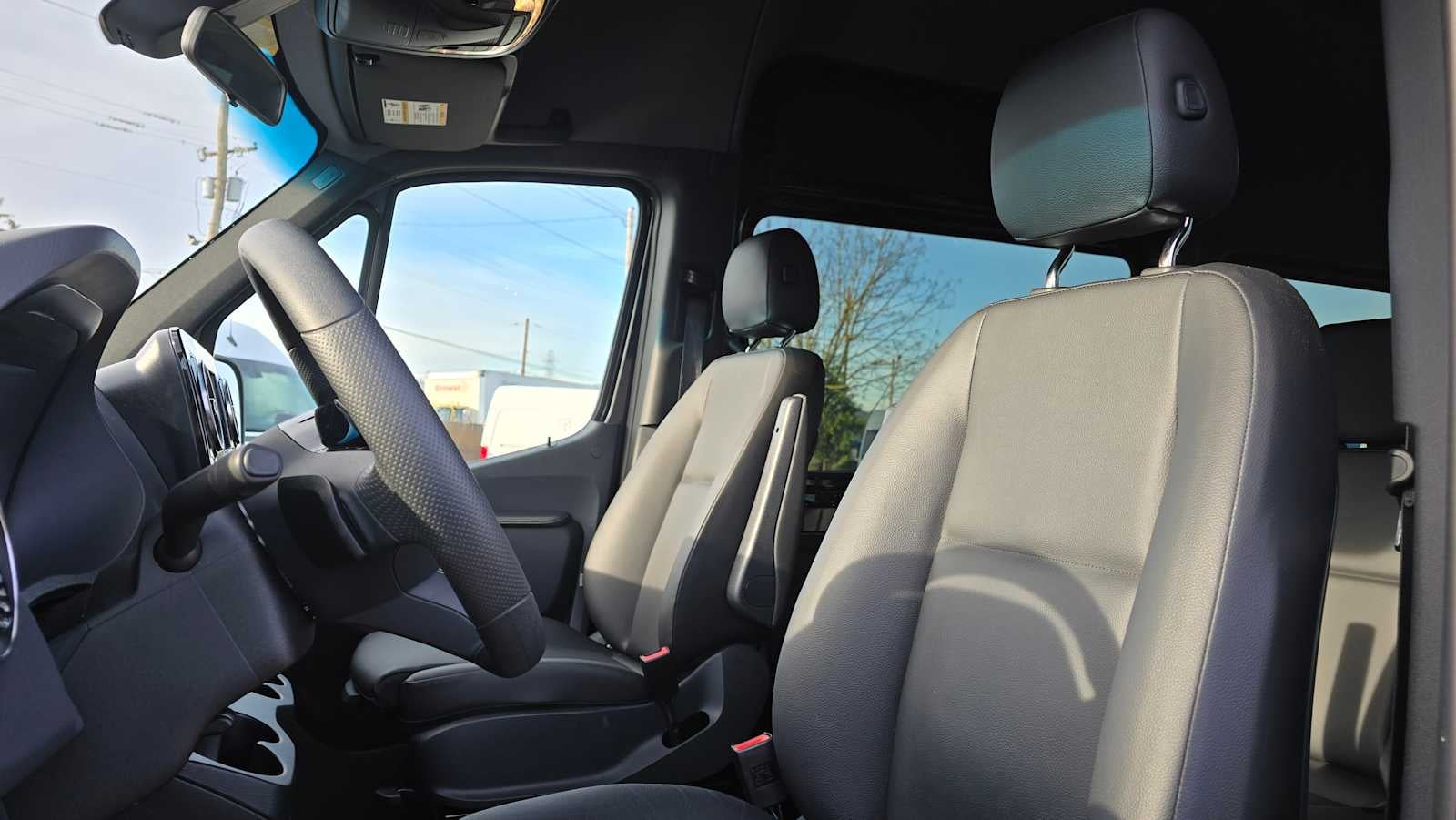 2025 Mercedes-Benz Sprinter 2500 Standard Roof I4 Diesel 144" RWD