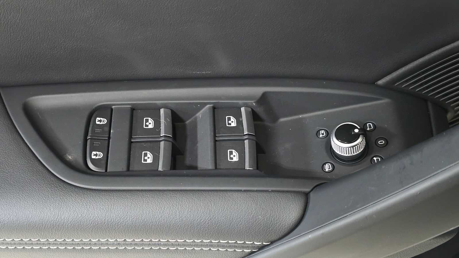 2023 Audi Q5 Premium Plus