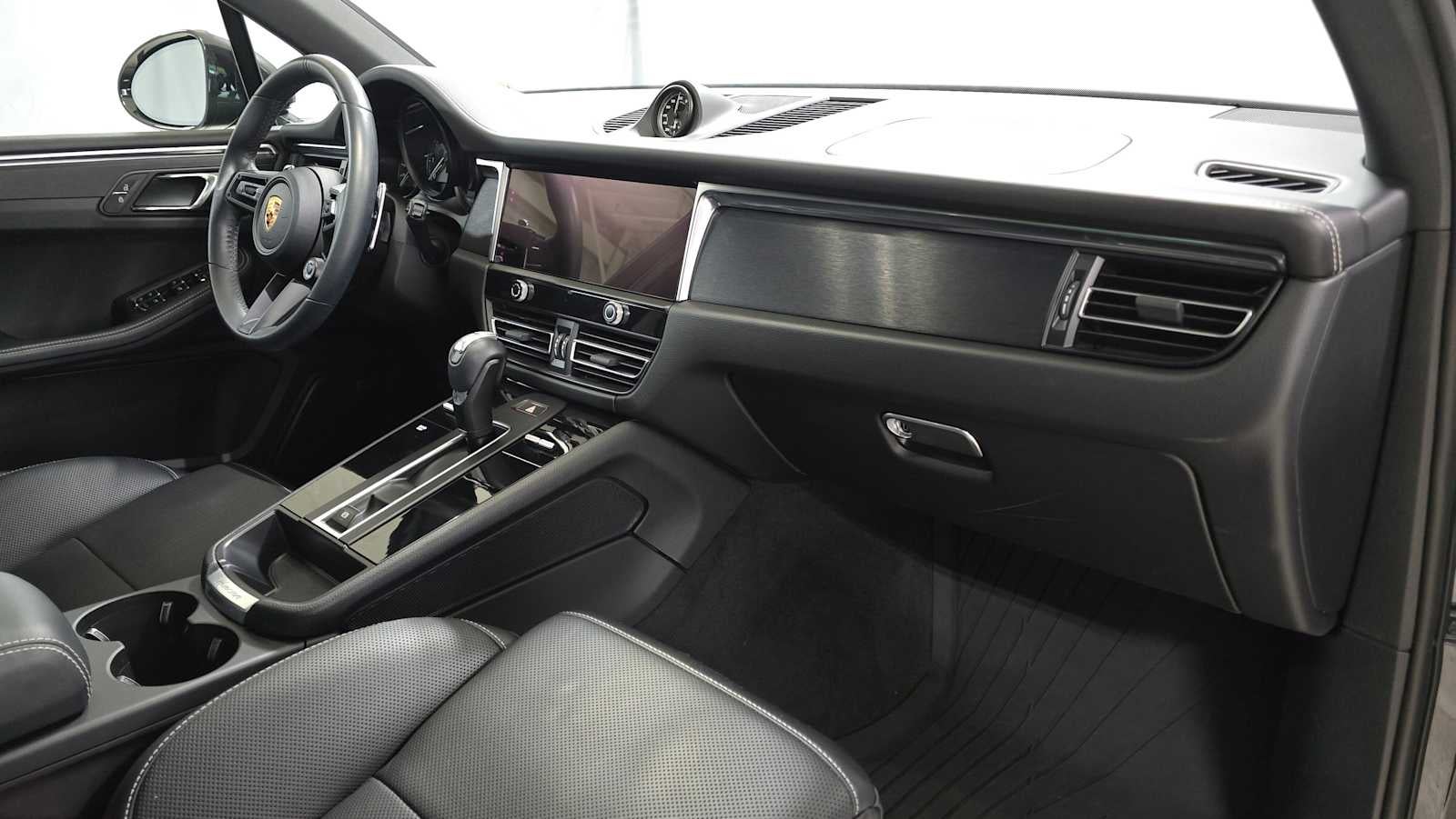 2022 Porsche Macan GTS