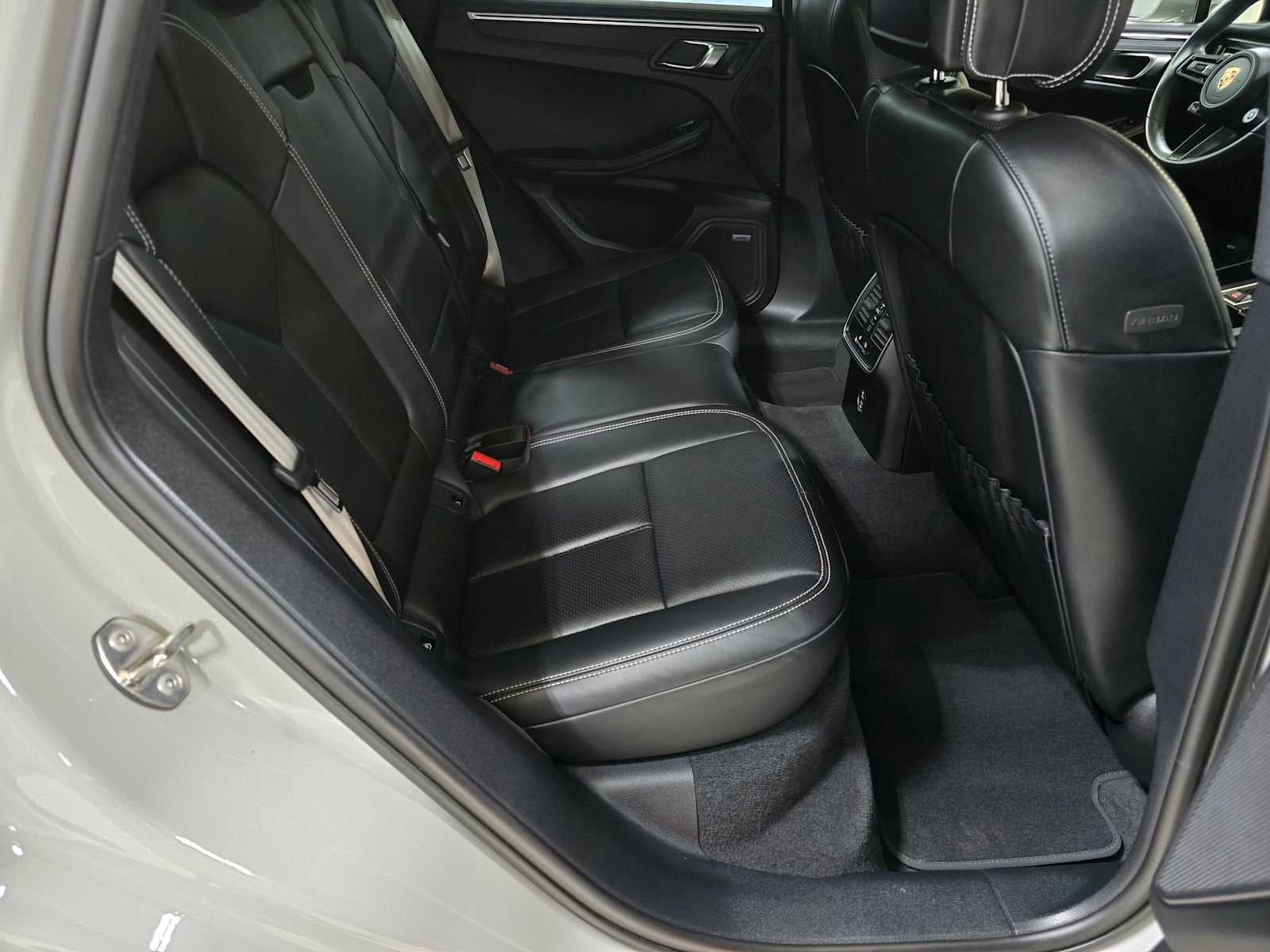 2024 Porsche Macan GTS