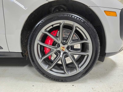 2024 Porsche Macan GTS