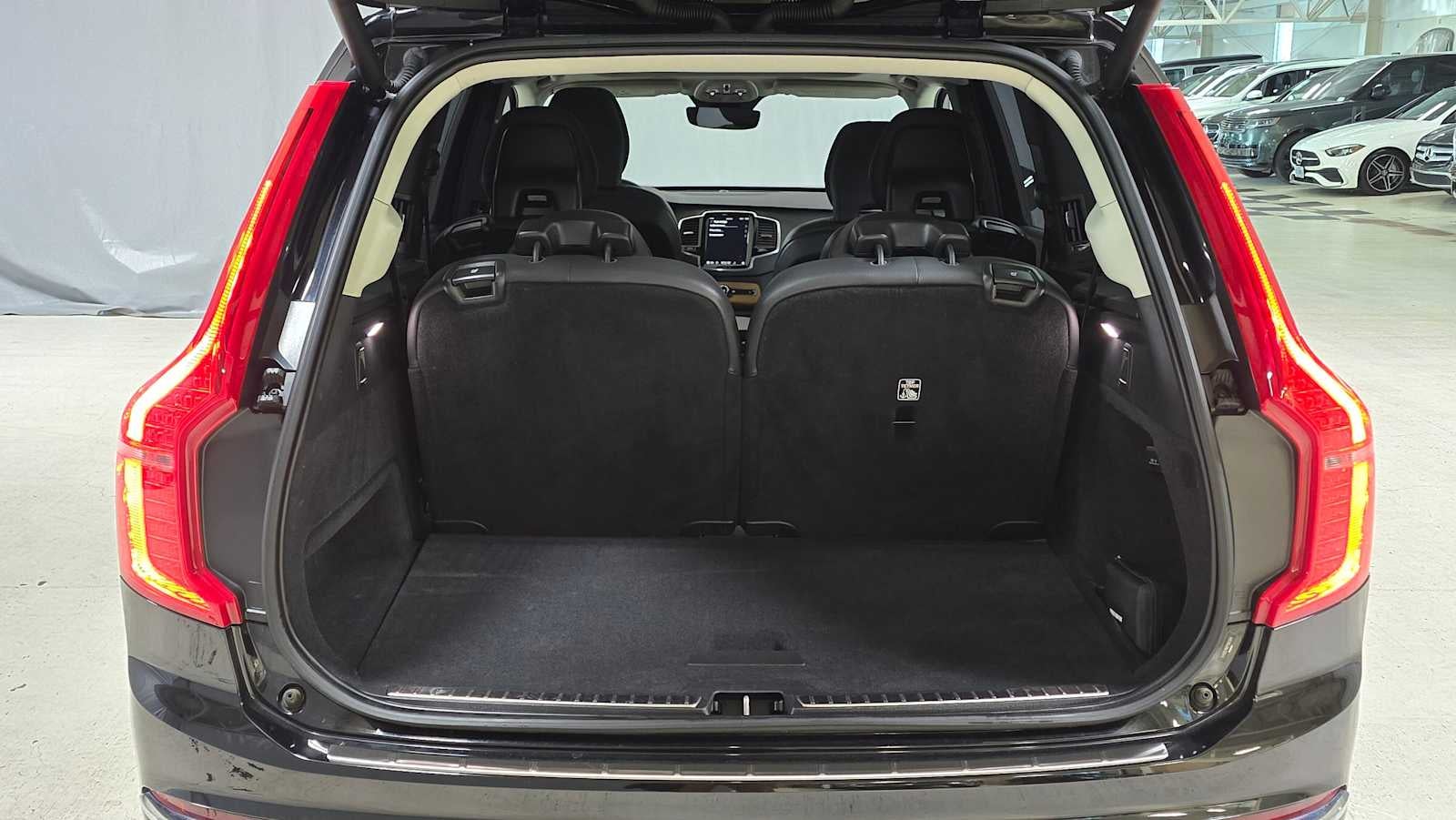 2023 Volvo XC90 Plus