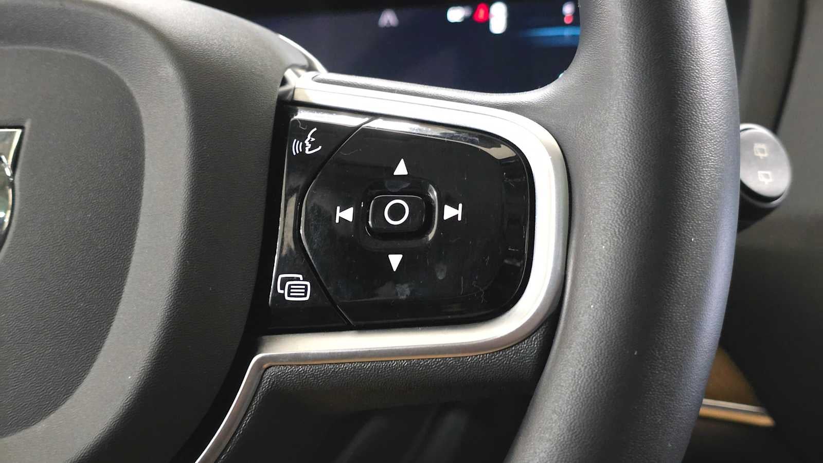 2023 Volvo XC90 Plus