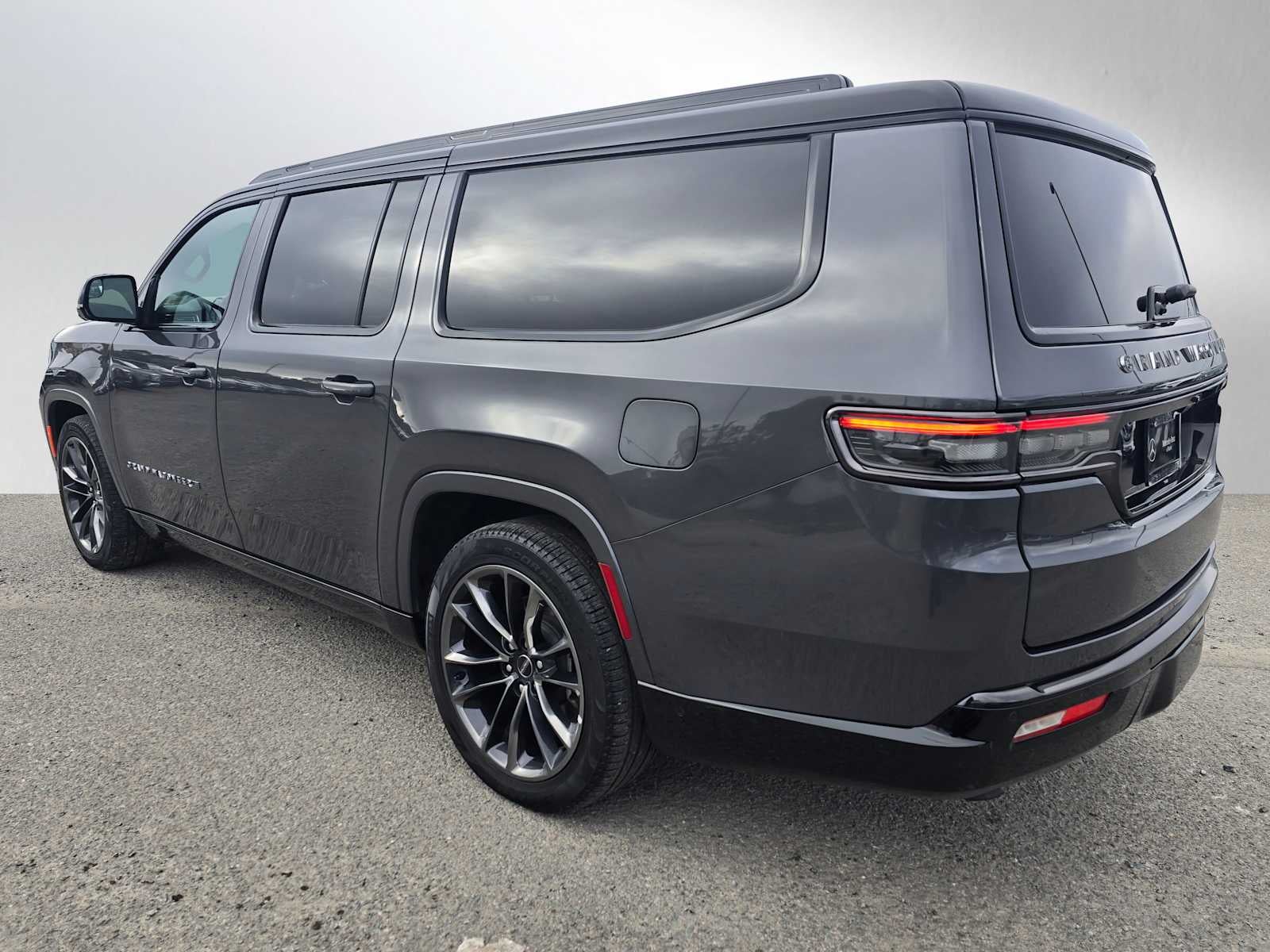 2024 Jeep Grand Wagoneer L Series III Obsidian