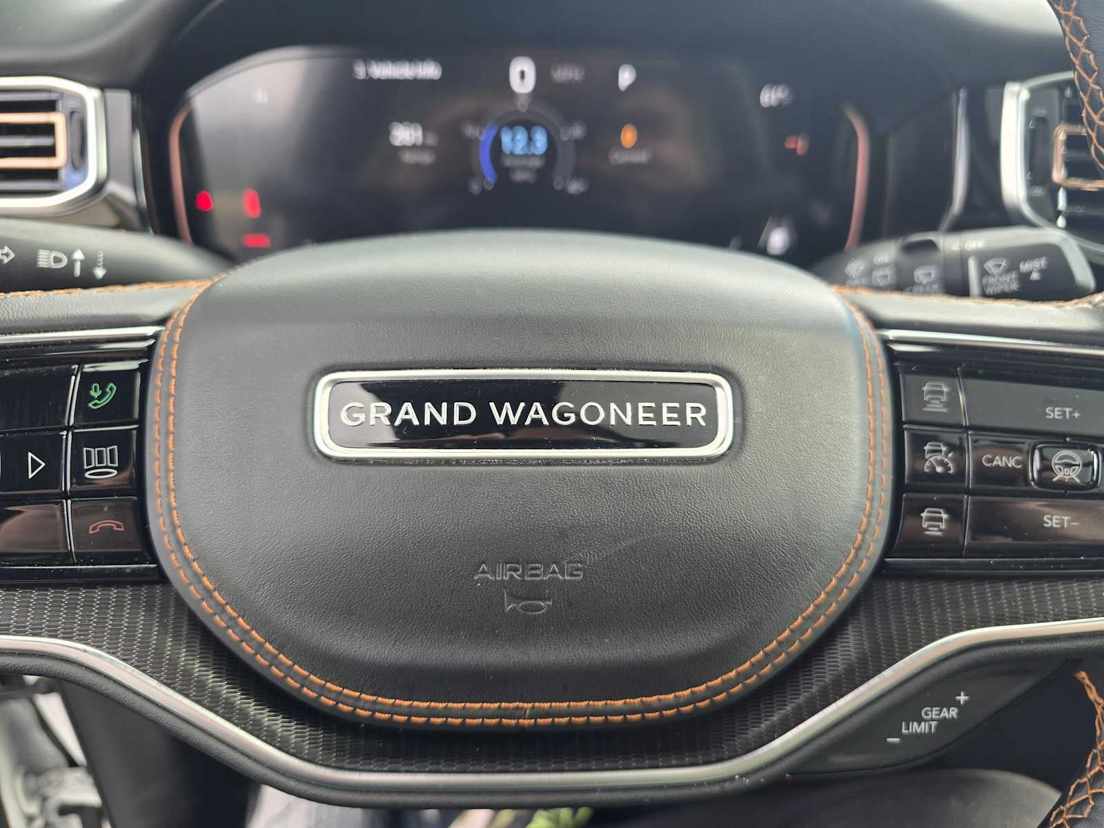 2024 Jeep Grand Wagoneer L Series III Obsidian