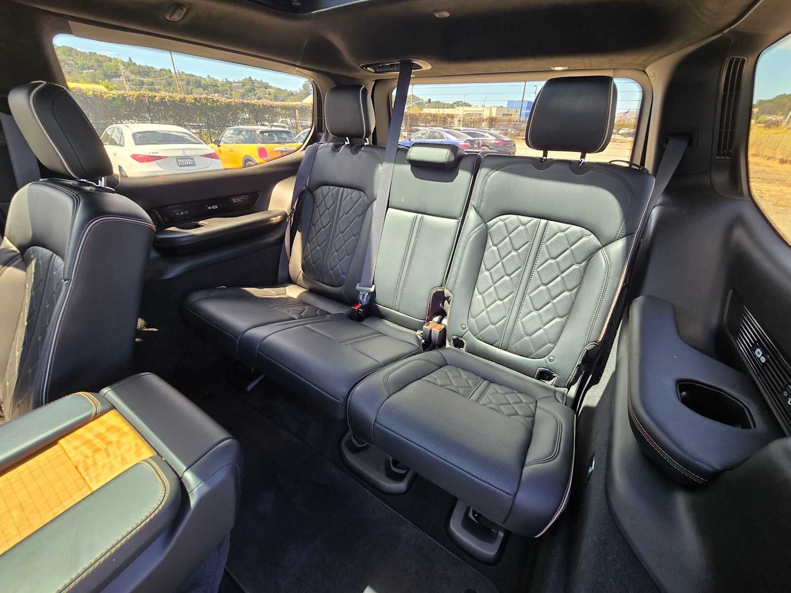 2022 Jeep Grand Wagoneer Series III
