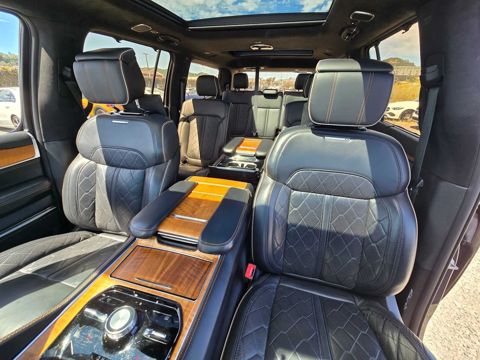 2022 Jeep Grand Wagoneer Series III